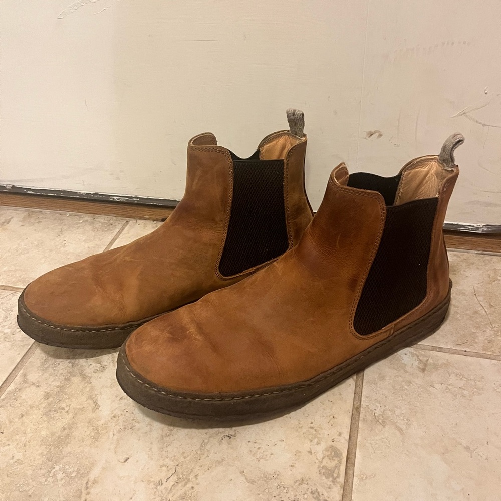 Huckberry Astorflex Men’s sz 44 (12 US) Chelsea boots